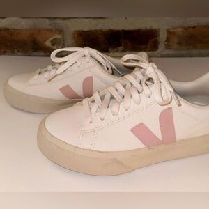 Veja Women's Cream and Pink Sneakers